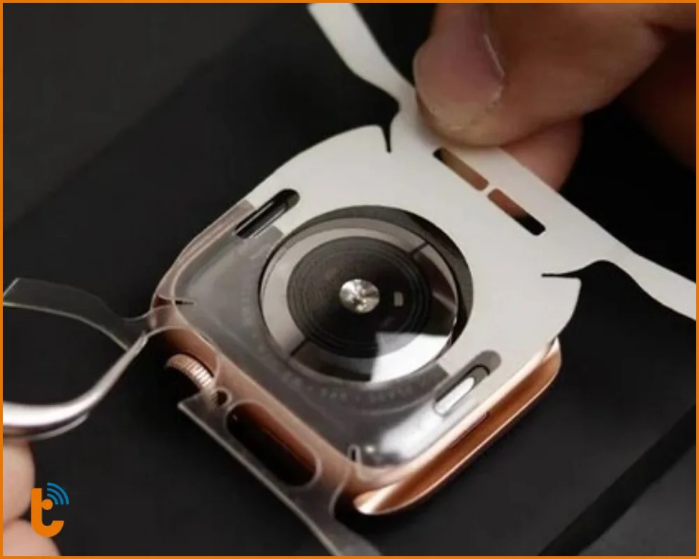_Dán lớp film PPF trong suốt lên Apple Watch