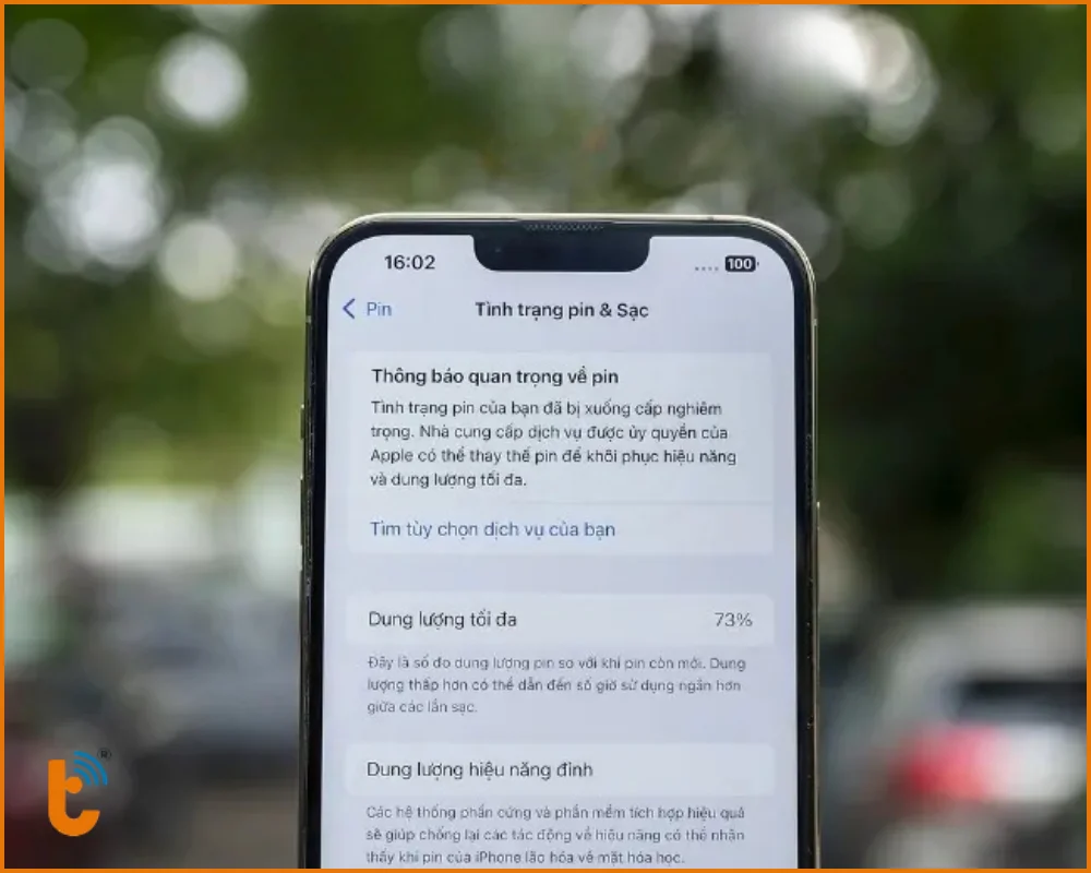 Dấu hiệu nhận biết pin iPhone đã chai nặng cần thay mới