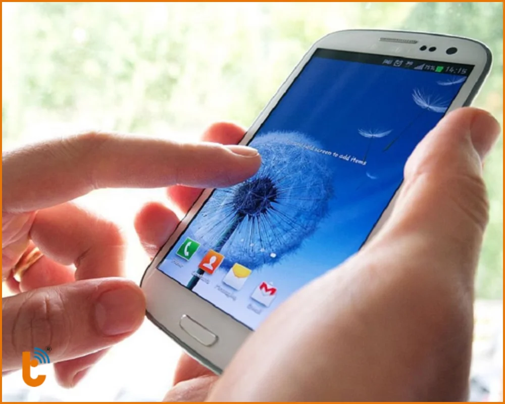Màn hình Samsung đơ loạn, phản hồi chậm và liệt cảm ứng điểm