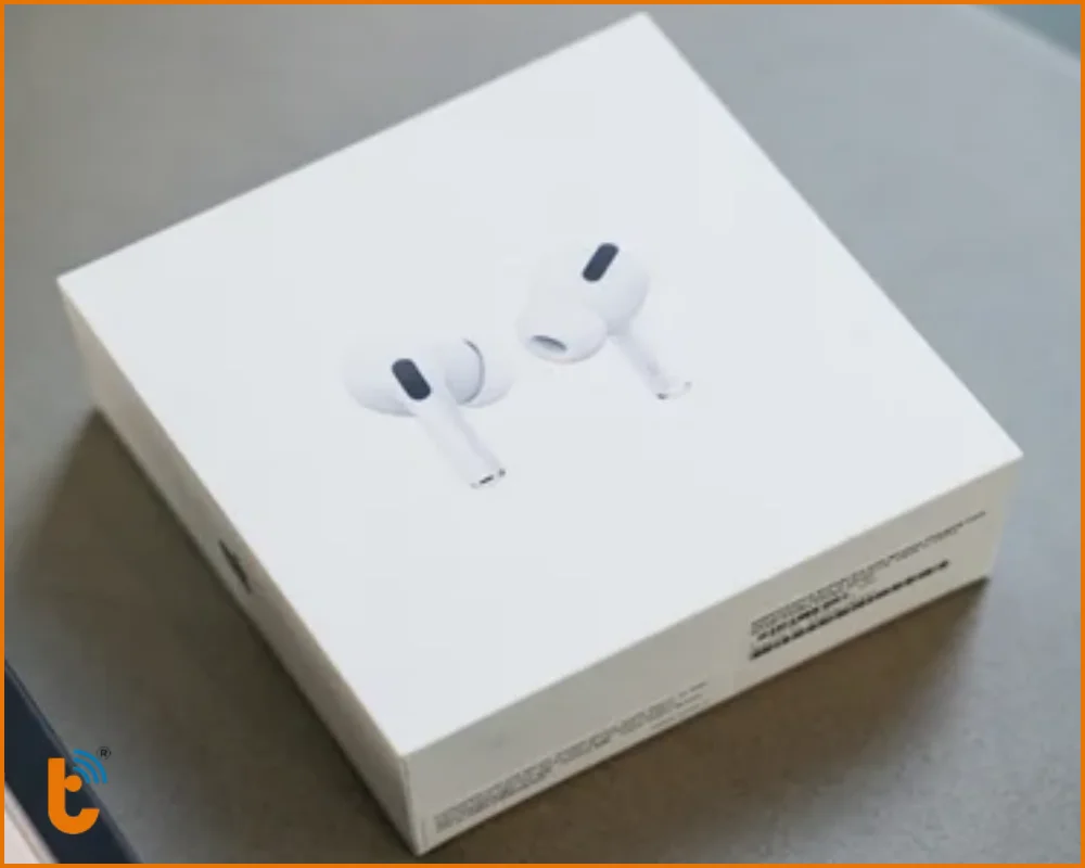 Vỏ hộp của Airpods thật sẽ khít hơn so với hàng fake