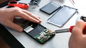 Ai phù hợp để trở thành kỹ thuật viên sửa chữa điện thoại?