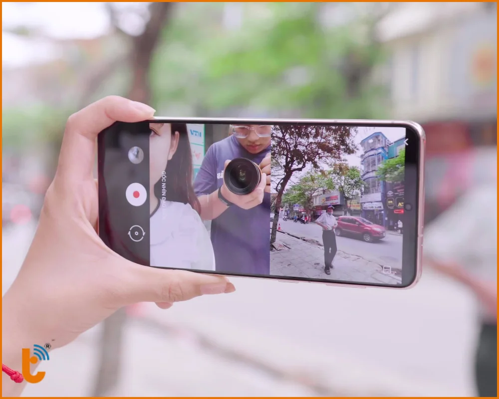 Test chéo bằng tính năng quay video có tiếng