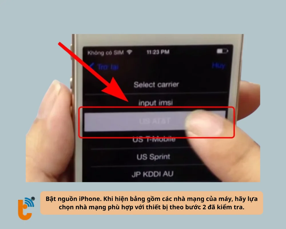 Khởi động máy và kích hoạt SIM ghép