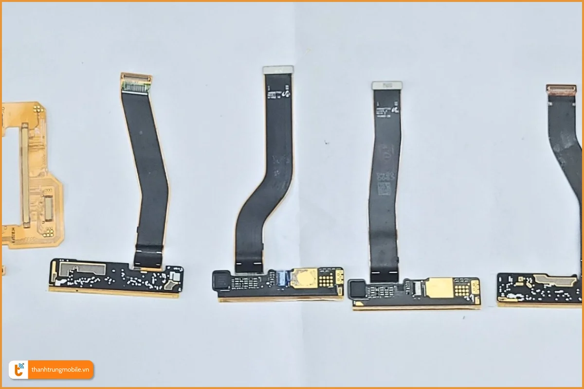 Cổ cáp màn hình điện thoại