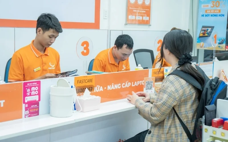 cua-hang-fastcare-2
