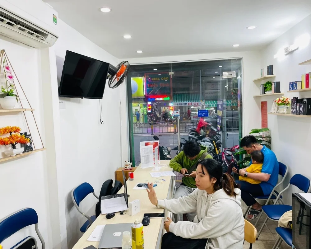 cua-hang-hoang-dung-Mobile