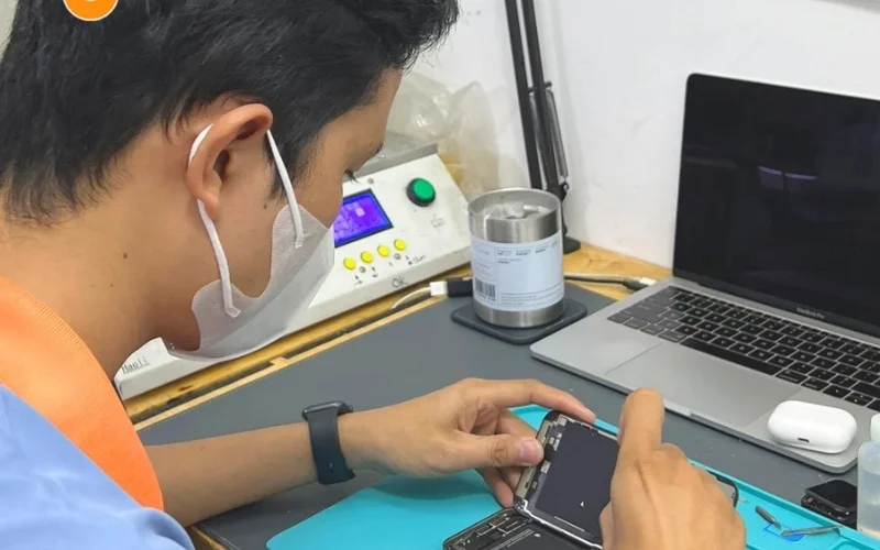 cua-hang-sua-dien-thoai-vivo-tai-phuong-hanh-thong