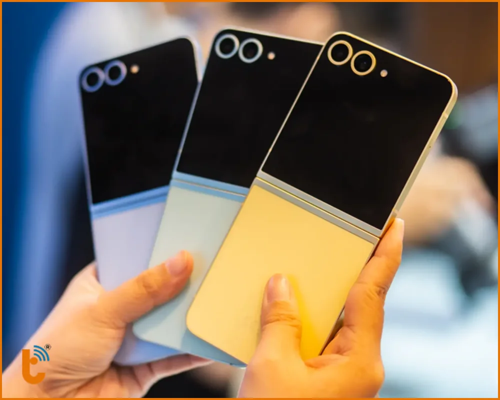 Dấu hiệu và nguyên nhân cần thay kính lưng Samsung Galaxy Z Flip 6