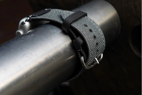 Dây đeo Apple Watch Pad & Quill Field Strap