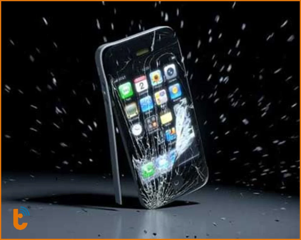 Điện thoại bị rơi gây lỏng cáp làm màn hình điện thoại bị sọc