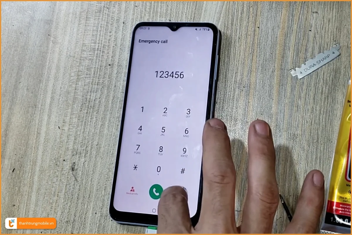 Ép Kính Samsung M13