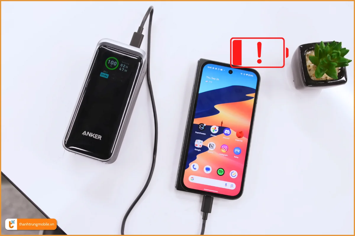 Google Pixel 9 Pro Fold lỗi pin chai sạc không vào