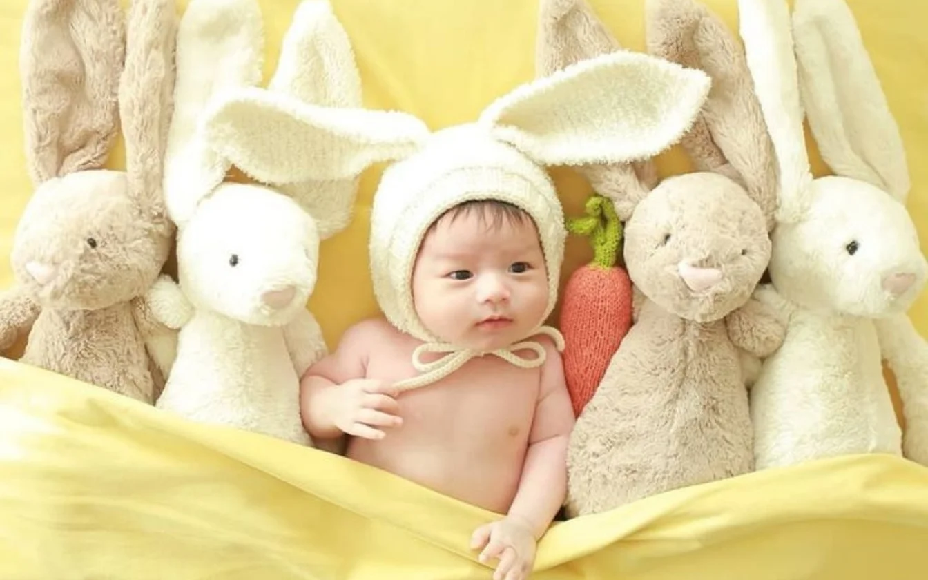 hinh-nen-be-gai-de-thuong-cho-may-tinh (2)