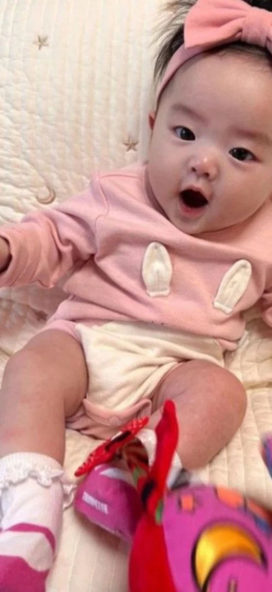 Hinh-nen-be-gai-so-sinh-de-thuong (25)