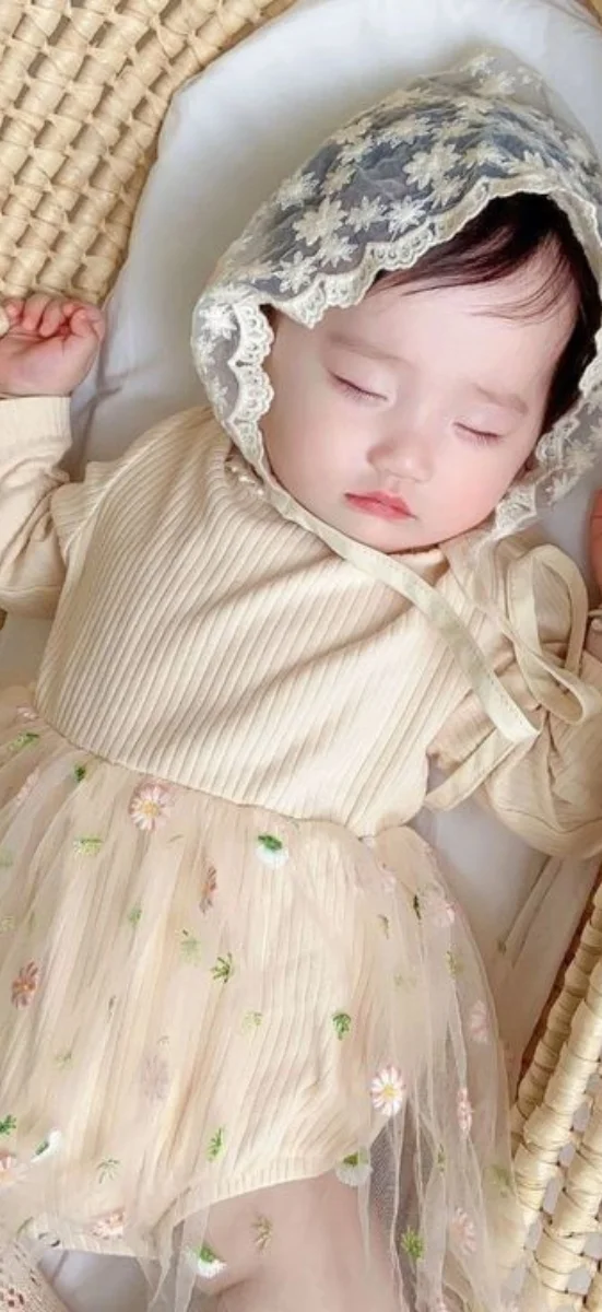 Hinh-nen-be-gai-so-sinh-de-thuong (3)