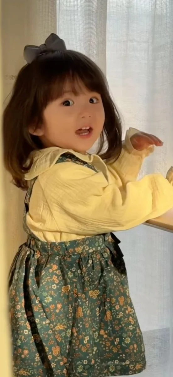 Hinh-nen-be-gai-so-sinh-de-thuong (32)