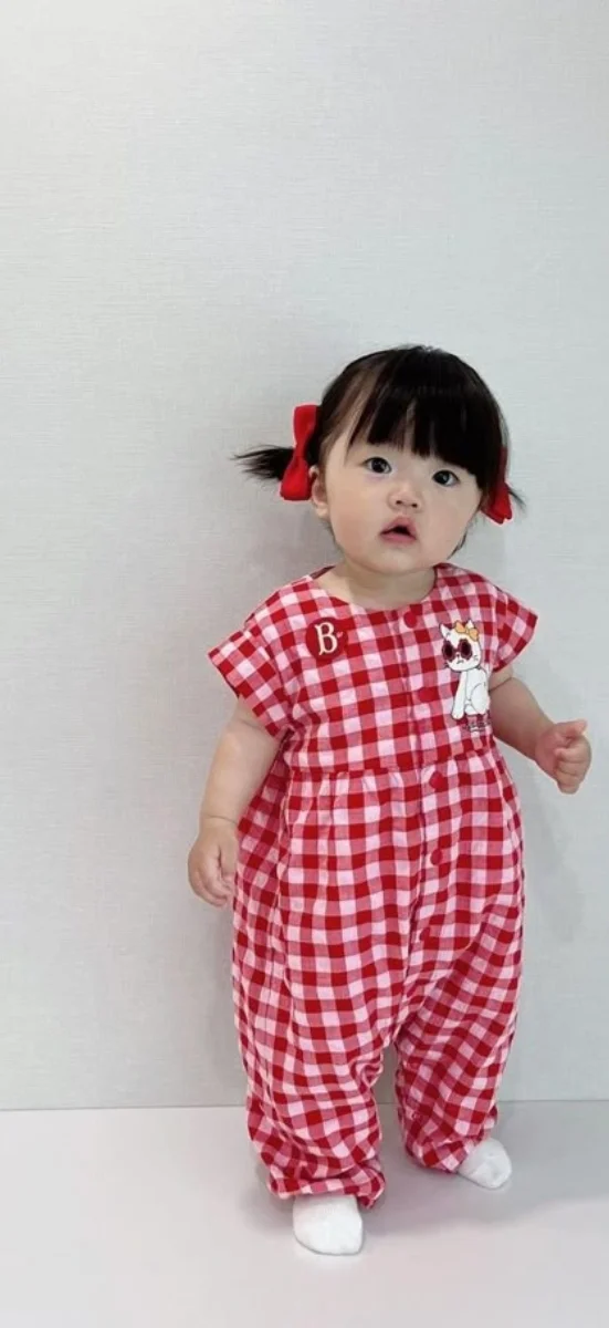 Hinh-nen-be-gai-so-sinh-de-thuong (42)