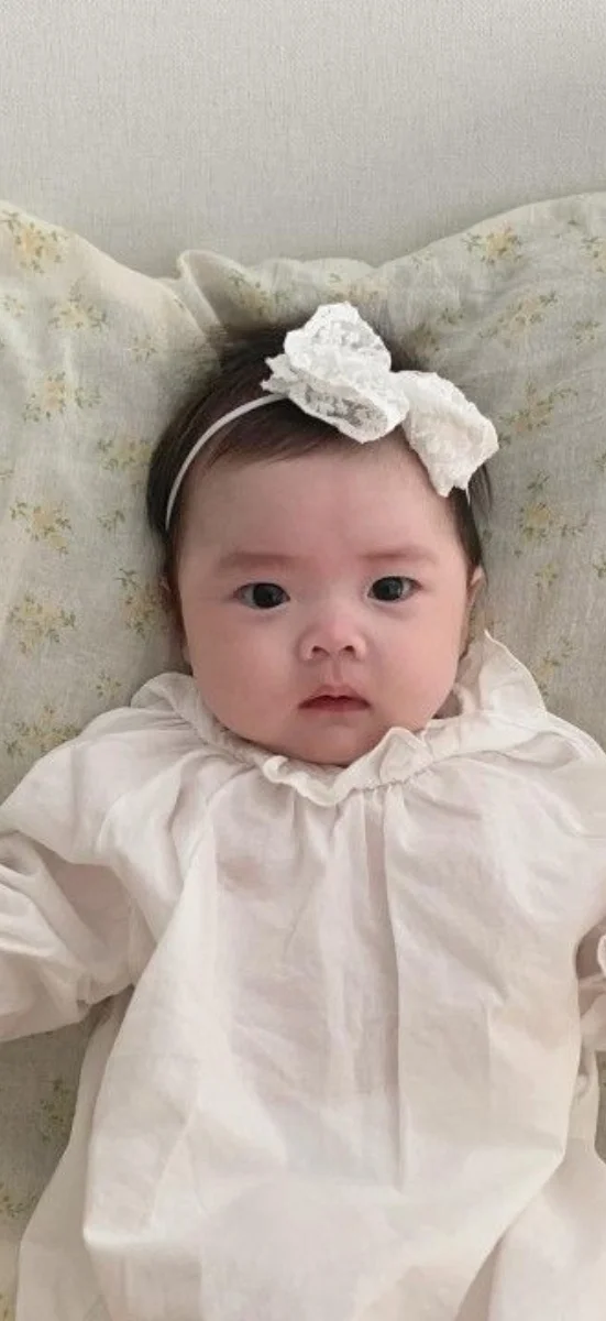 Hinh-nen-be-gai-so-sinh-de-thuong (43)