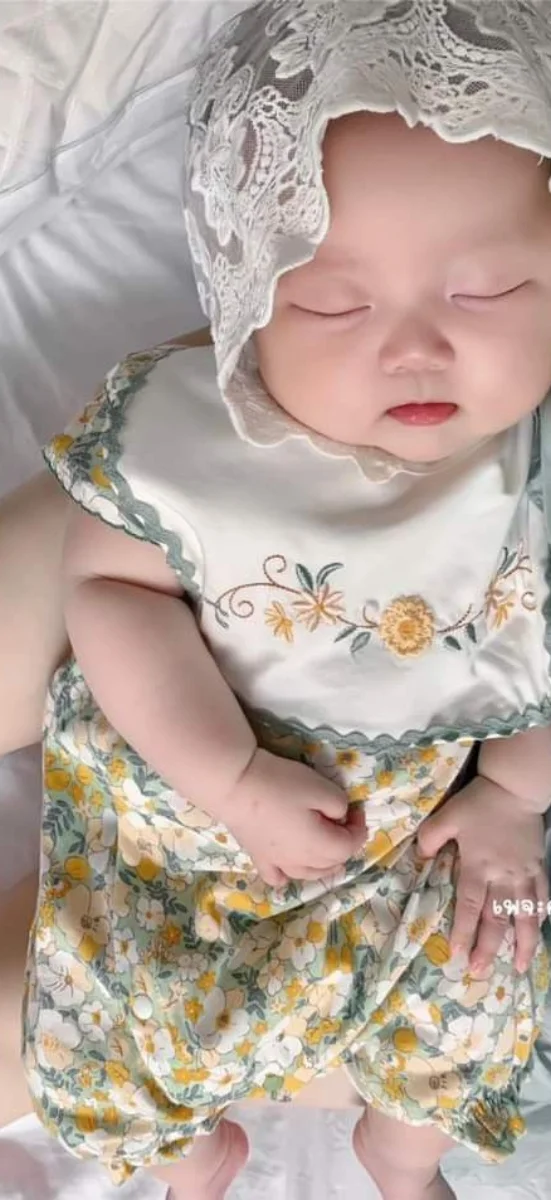 Hinh-nen-be-gai-so-sinh-de-thuong (6)