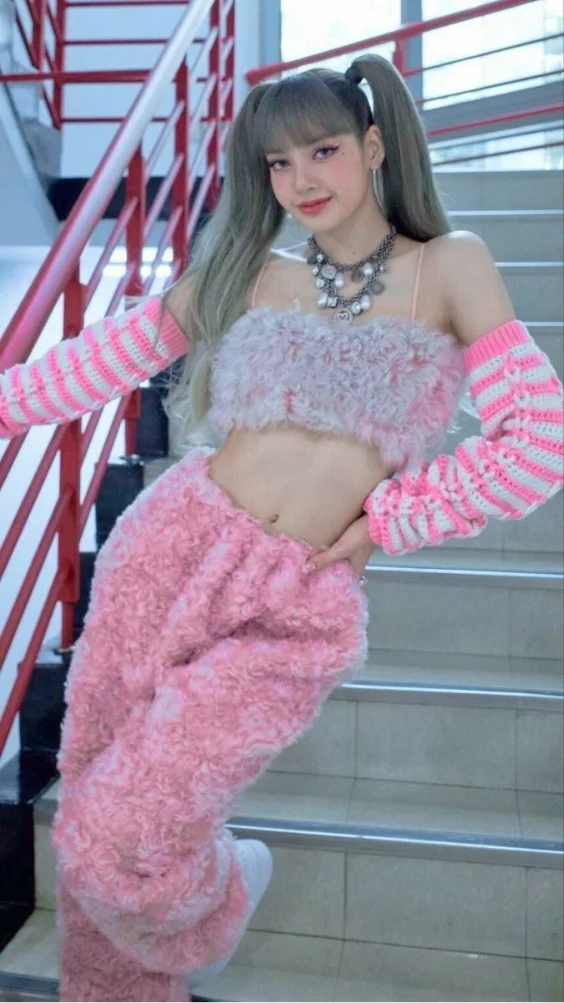 Hinh-nen-Lisa-Blackpink (11)