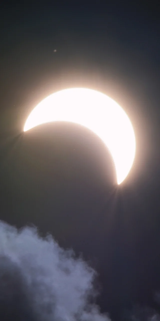 hinh-nen-mat-trang-khuyet-17