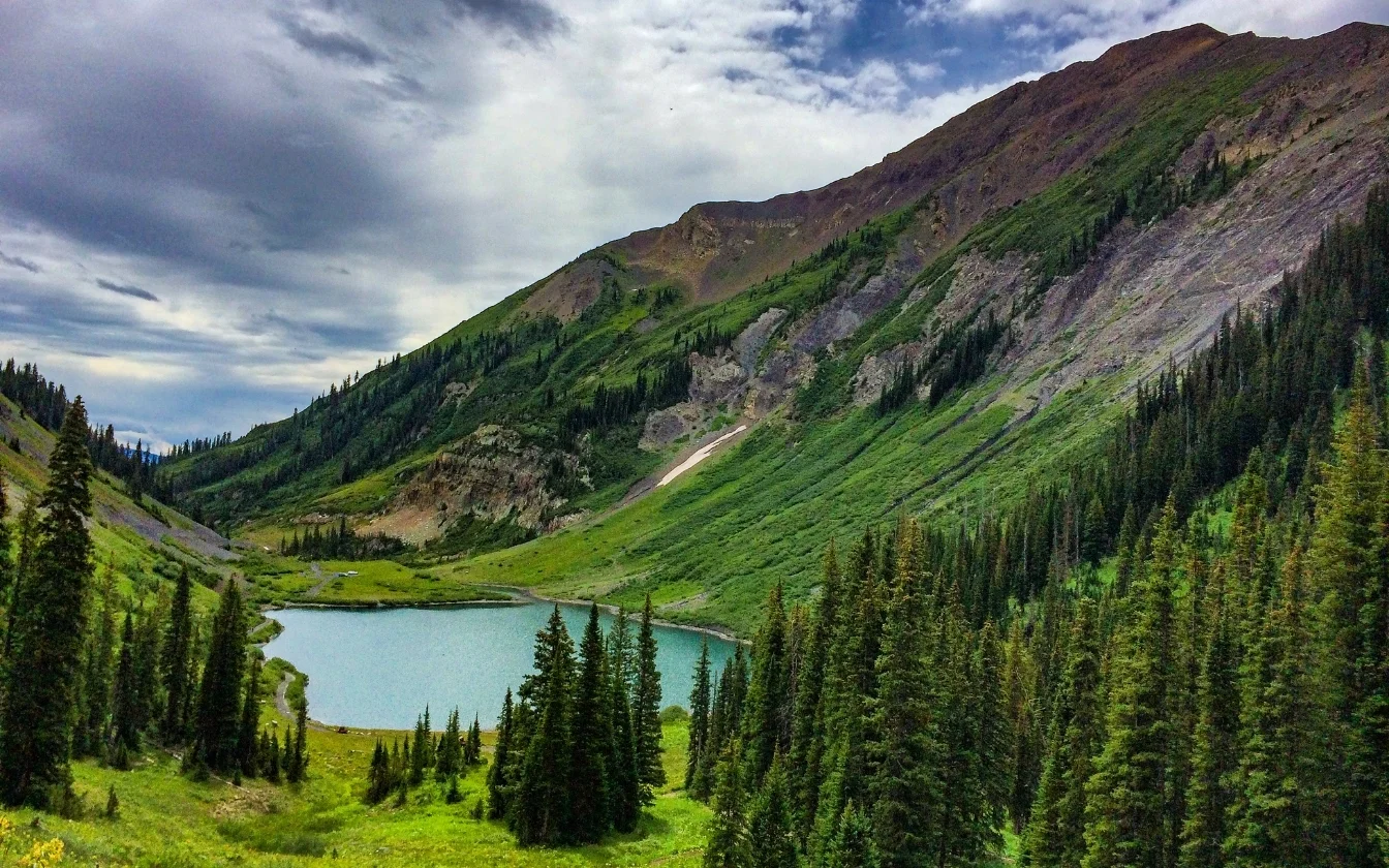 hinh-nen-may-man-cho-menh-moc-8