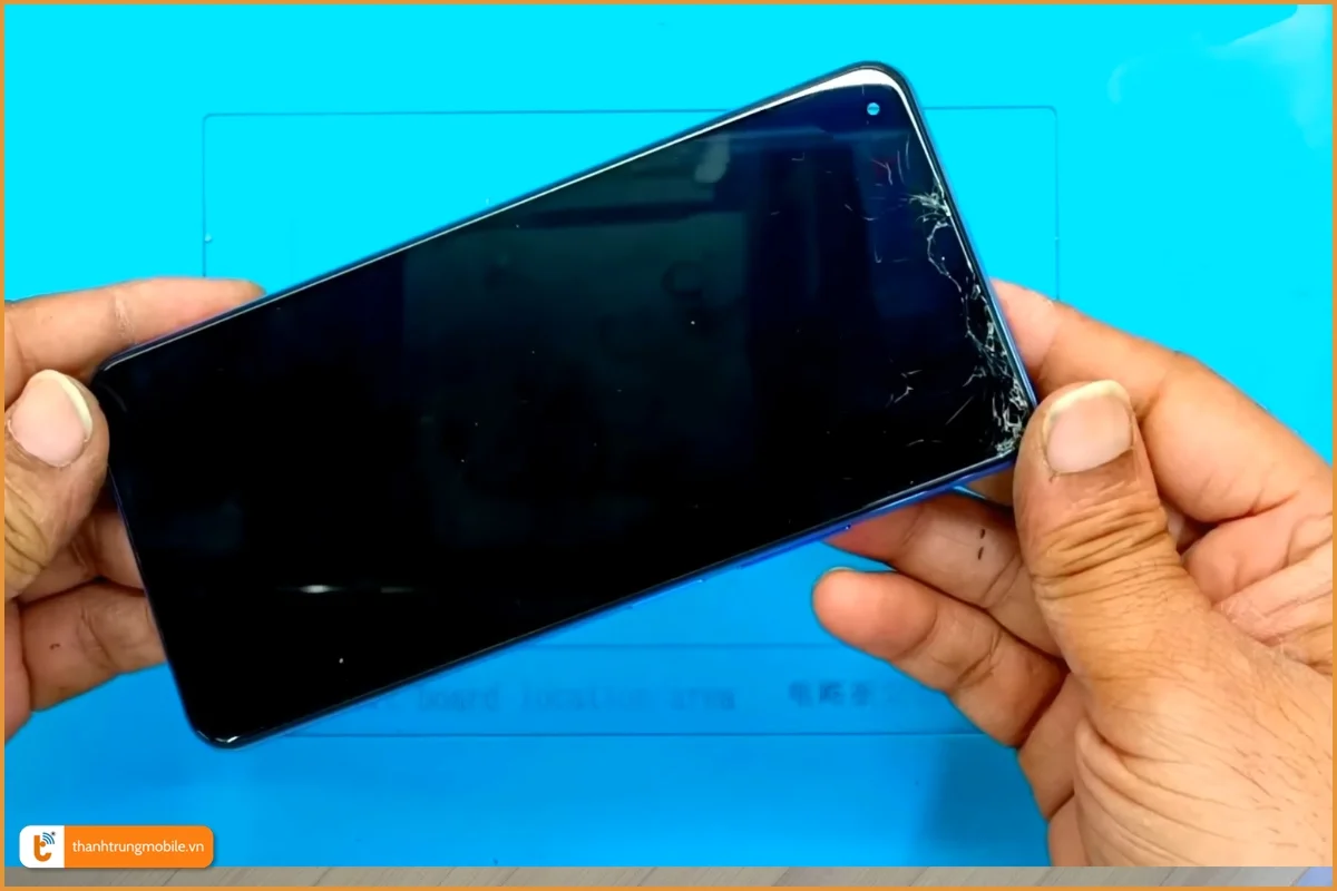 Huawei Mate 40 nứt bể mặt kính