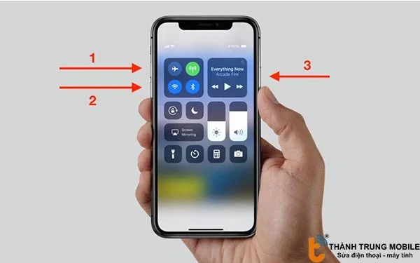 khoi-dong-lai-iphone-duoi-iphone-x-tro-len