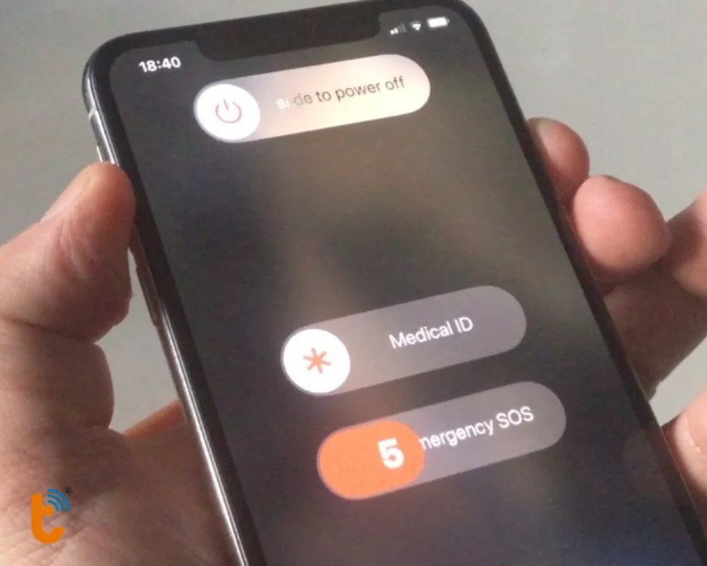 Khởi động lại máy dừng ứng dụng chạy ngầm giúp iPhone mát hơn