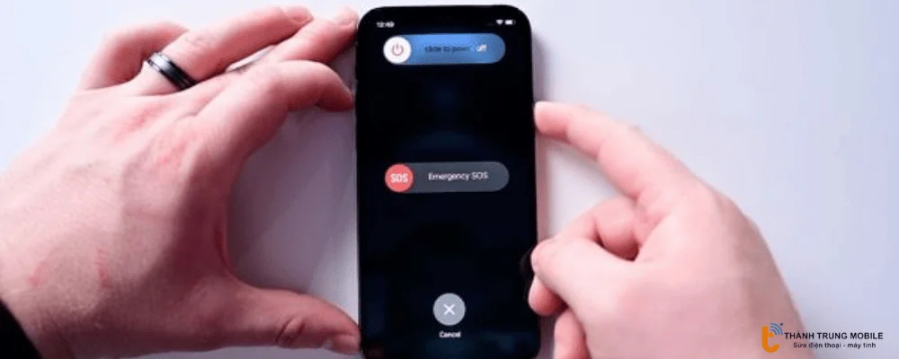 Khởi động lại trên iPhone
