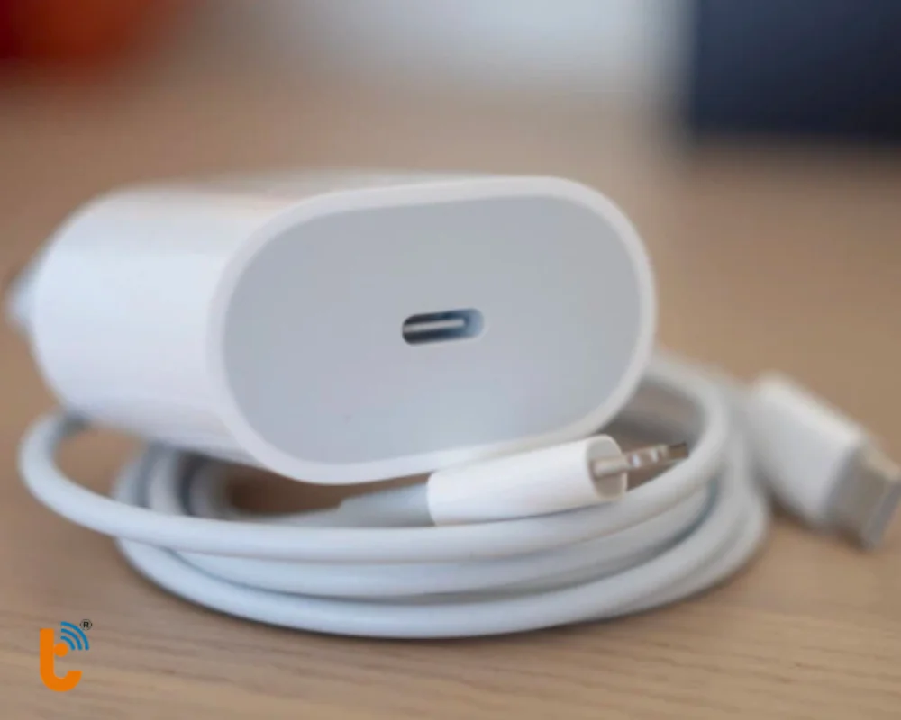 Kiểm tra phụ kiện sạc