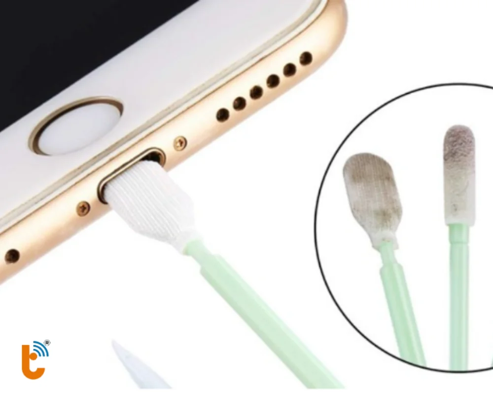 Kiểm tra và vệ sinh chân sạc Lightning