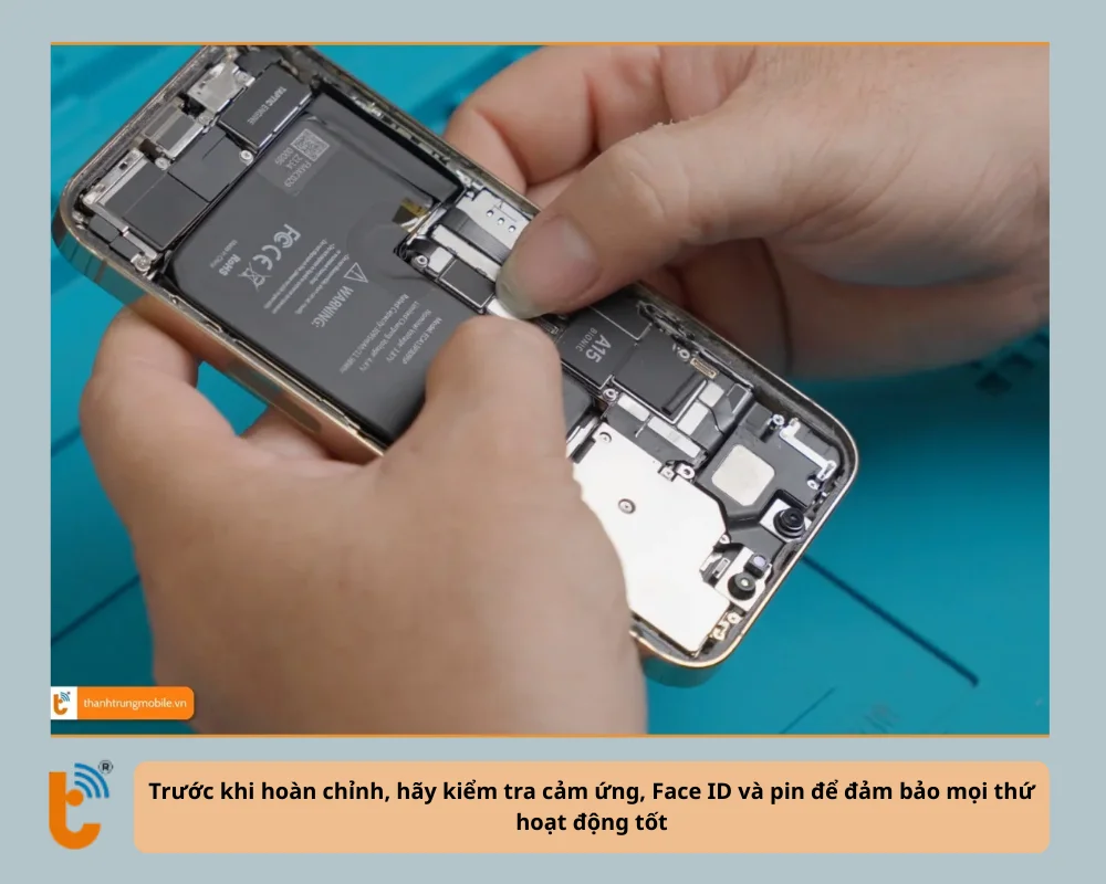 Lắp pin mới và ráp lại