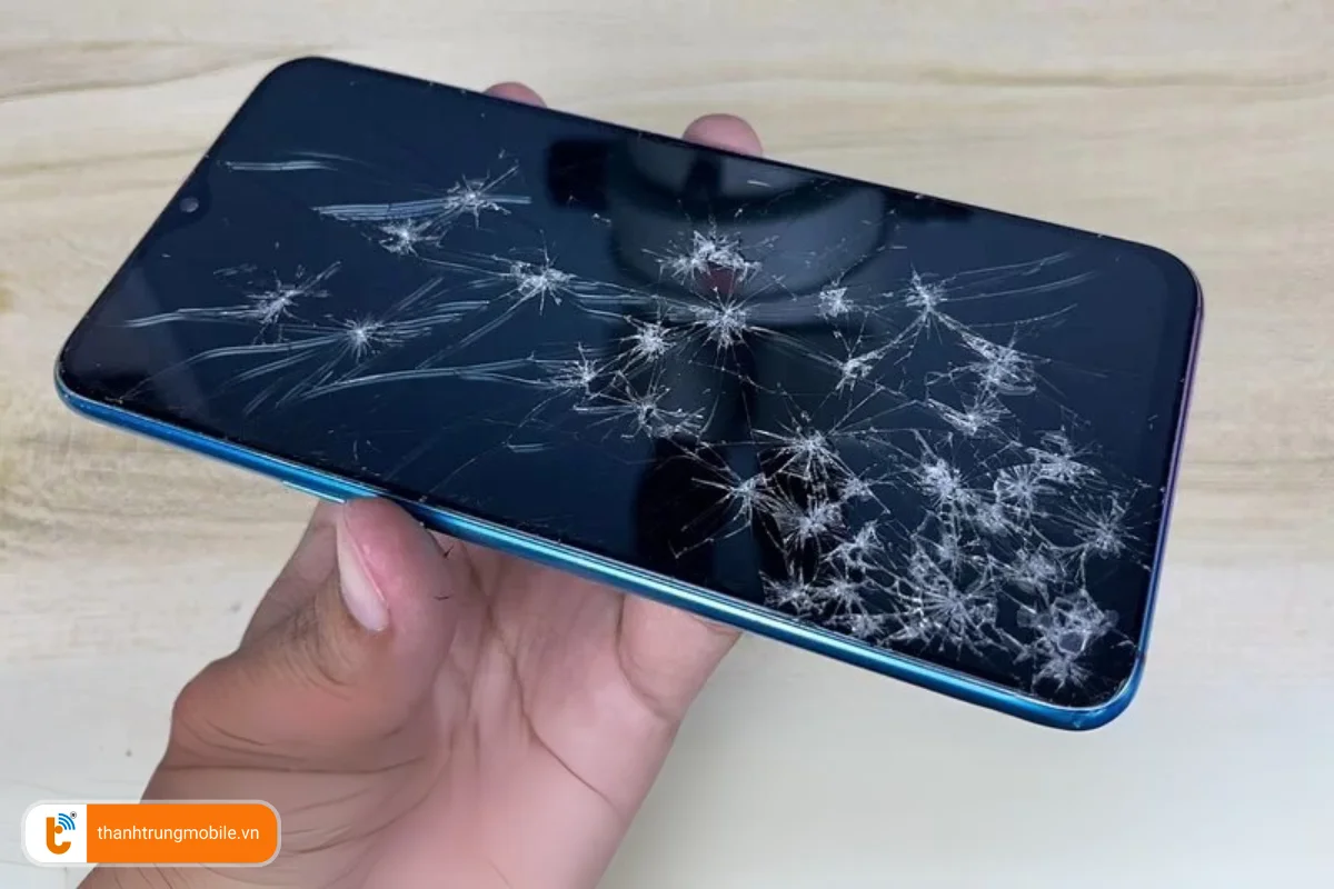 Màn hình Vivo V25 bị vỡ nát