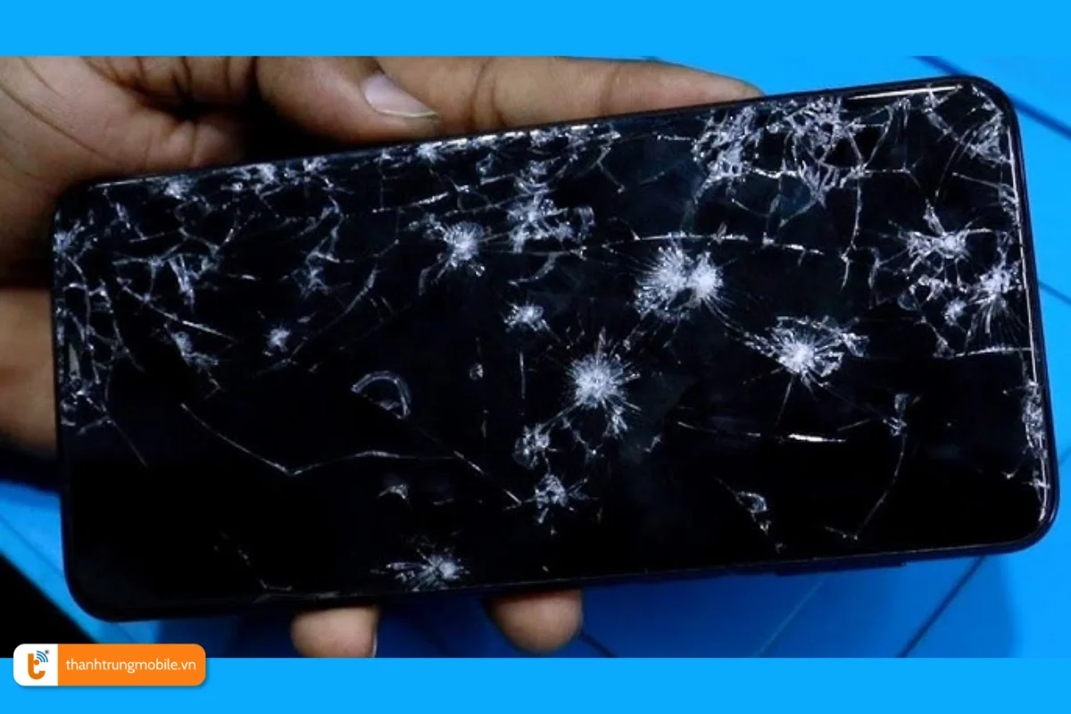 Màn hình Xiaomi Poco M2 Pro bị nứt vỡ nặng nề