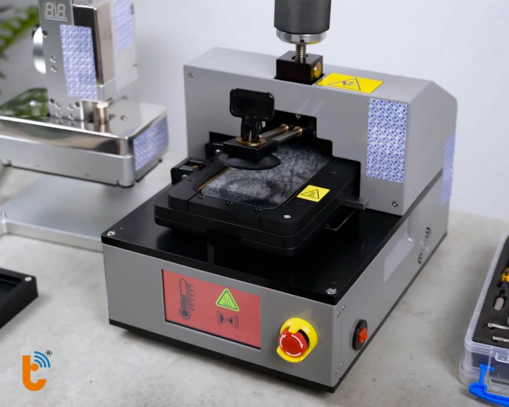 Máy móc thay pin hiện đại tại Thành Trung Mobile