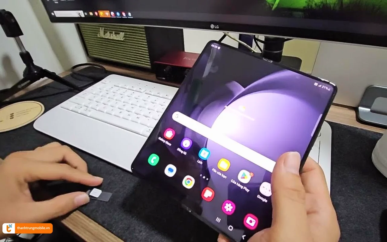 Mở khoá Samsung Z Fold 5