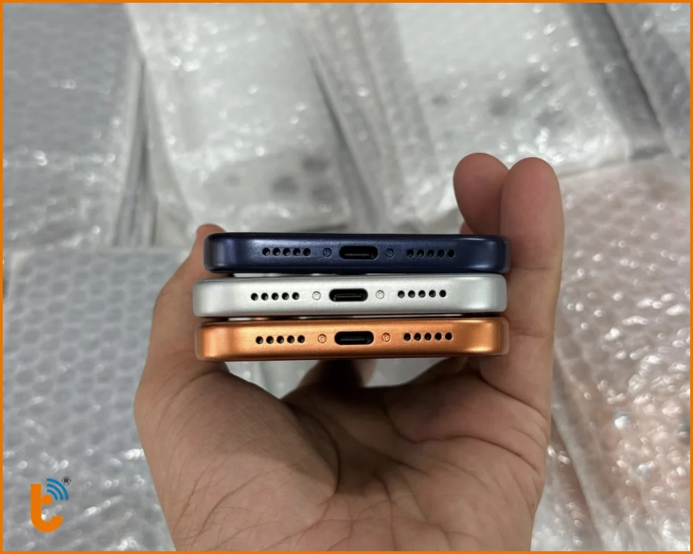 Nguyên nhân gây hư chân sạc iPhone 17e