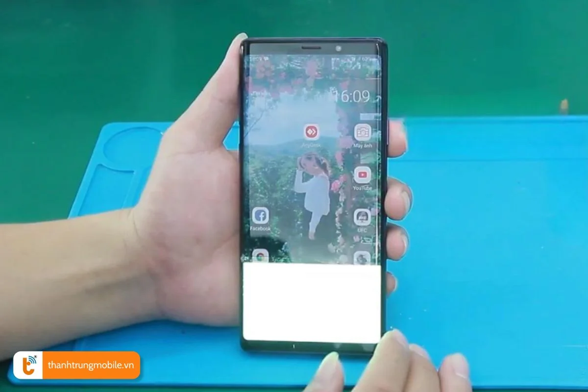 Nguyên nhân gây hư hỏng màn hình Samsung Note 9