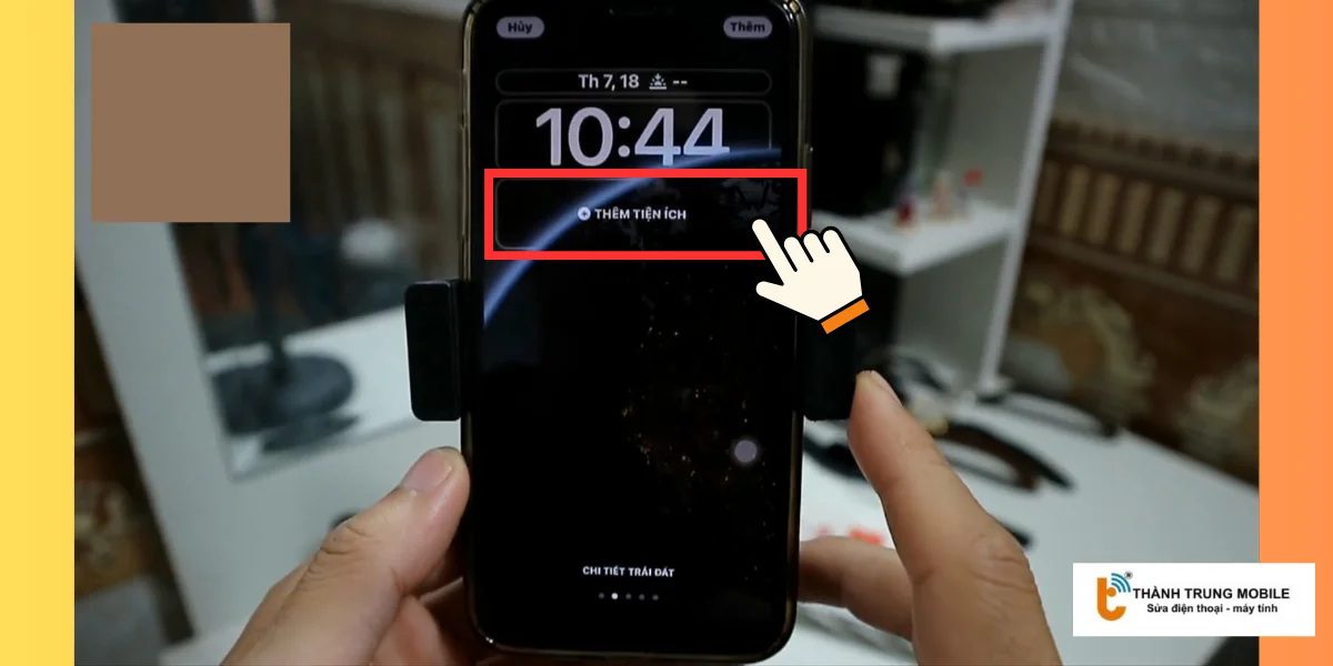 Nhấn vào thêm tiện ích