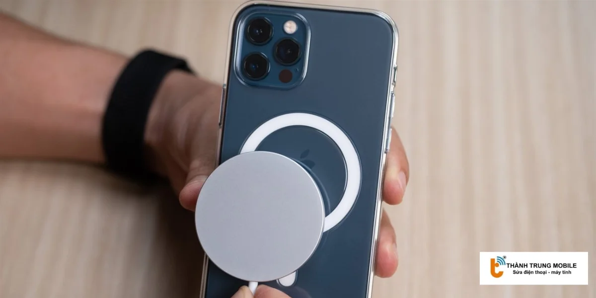 Những điều nên và không nên khi sạc pin iPhone 12 Pro Max