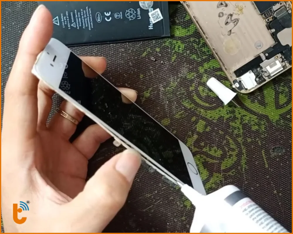 Những rủi ro khi tự dán keo tại nhà