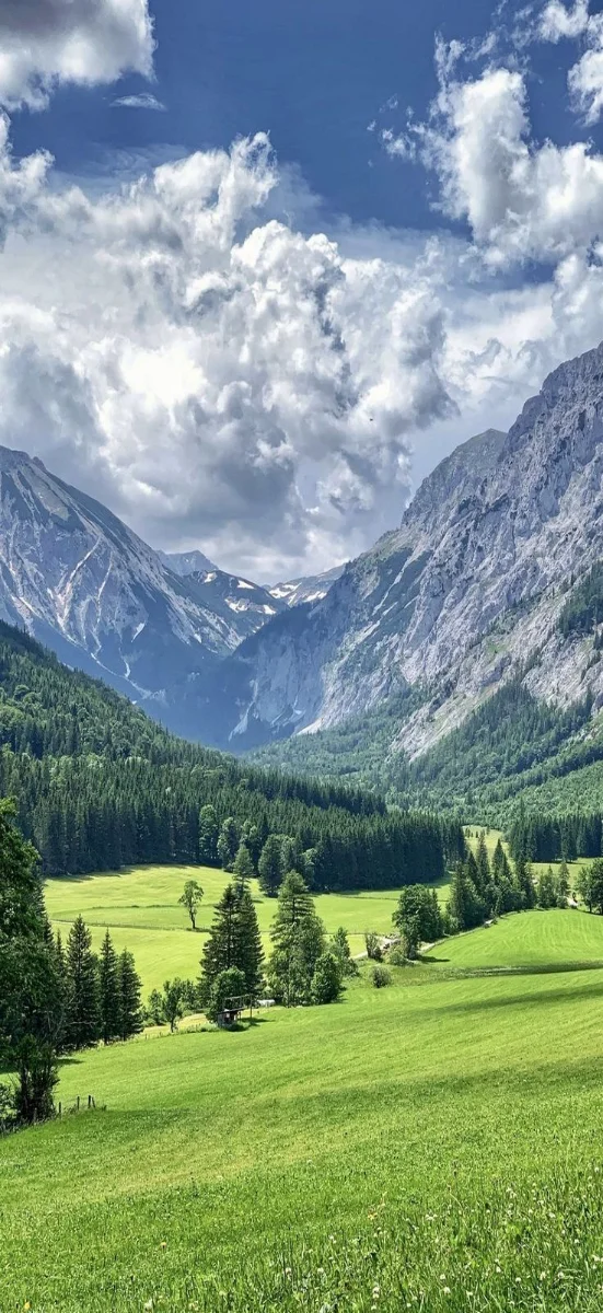 Chủ đề núi non hùng vĩ 10