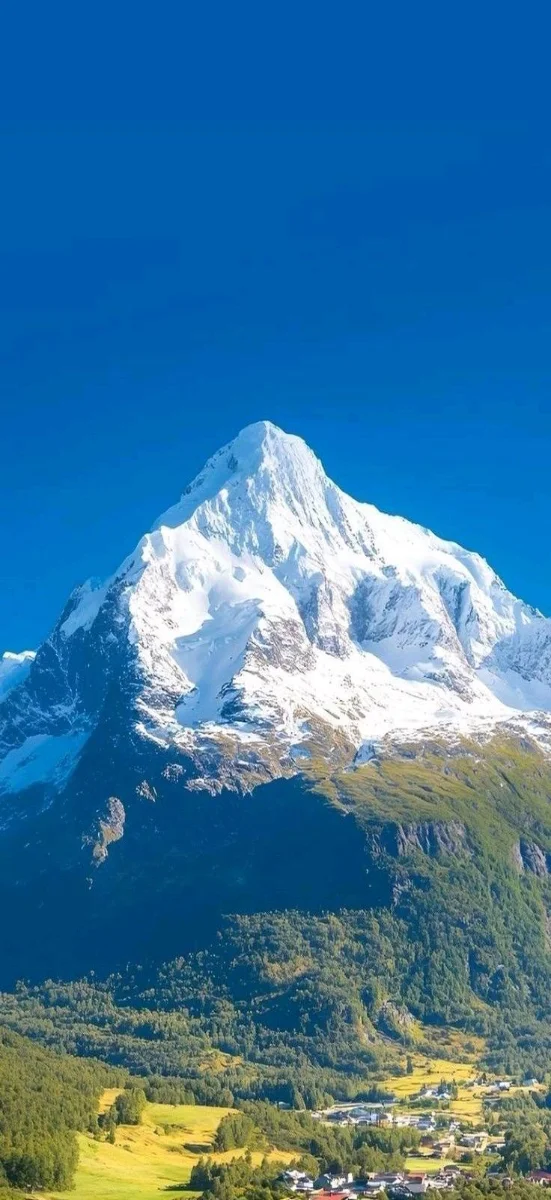 Chủ đề núi non hùng vĩ 9