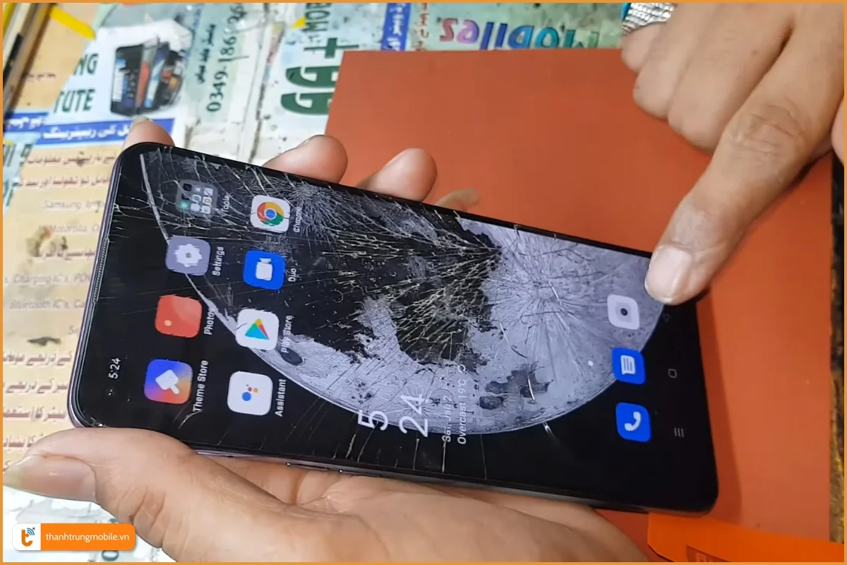 Oppo F19 Pro Plus nứt vỡ mặt kính