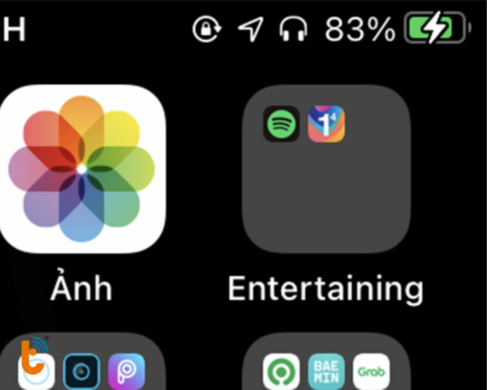 Pin iPhone sẽ hiện phần trăm pin khi đang được sạc