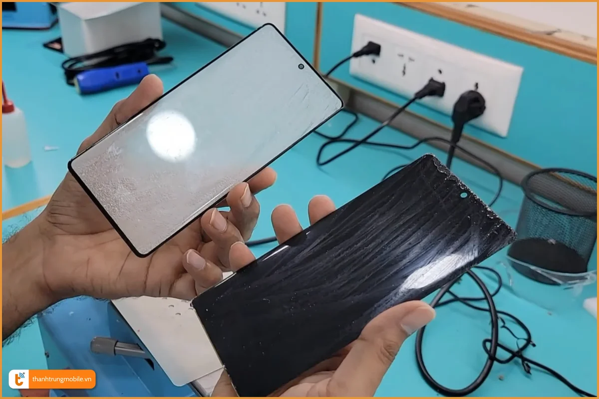 Quy trình ép kính Google Pixel 7 Pro chuyên nghiệp