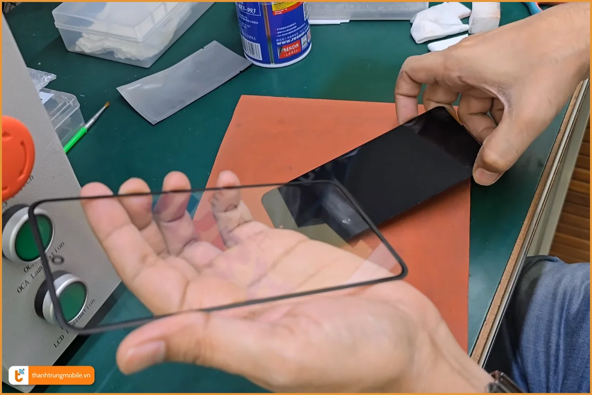 Quy trình ép kính Samsung Galaxy A56 5G chuyên nghiệp