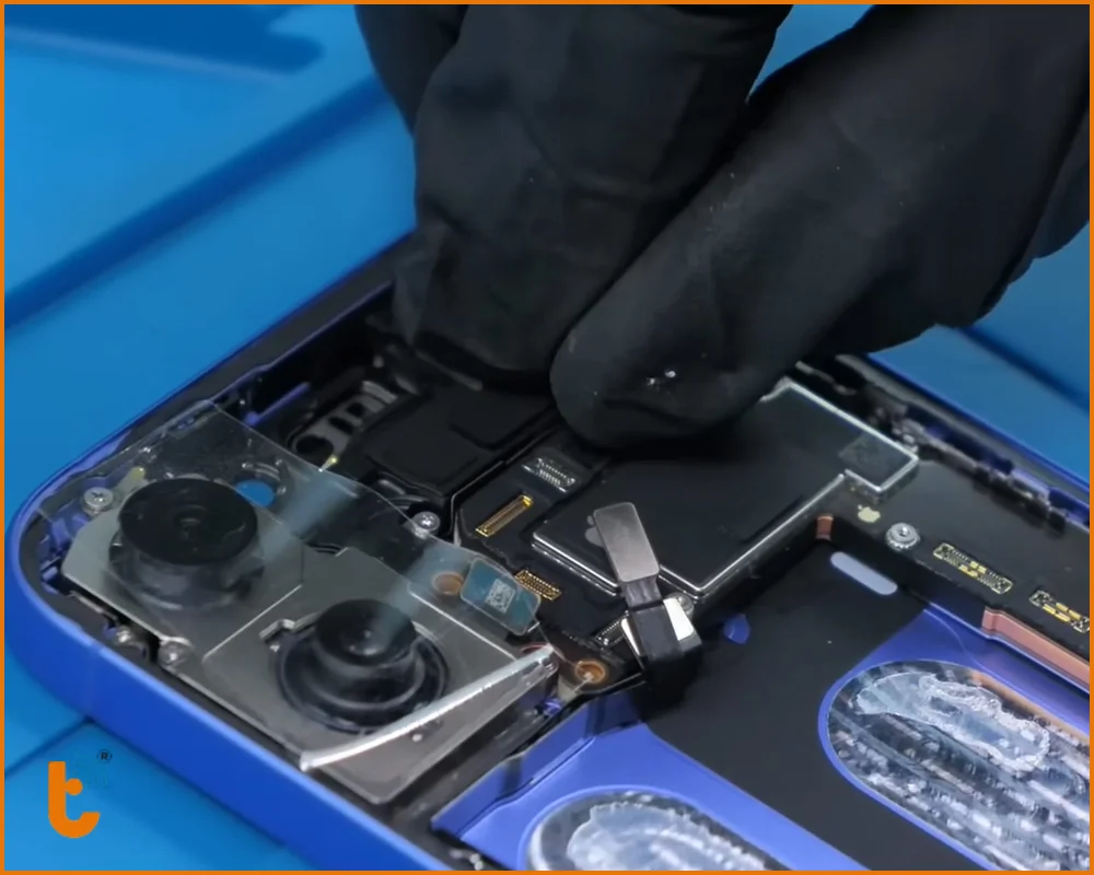 Quy trình sửa Face ID iPhone 17 chuyên nghiệp tại Thành Trung Mobile