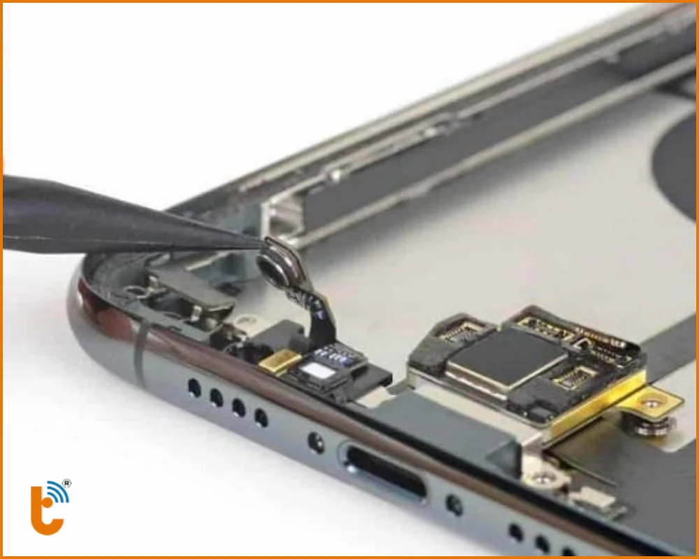 Quy trình thay chân sạc iPhone 17e chuyên nghiệp tại Thành Trung Mobile